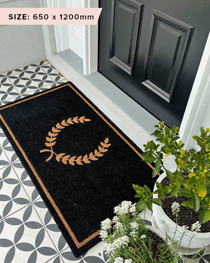 Wreath Doormat - Black Natural Painted