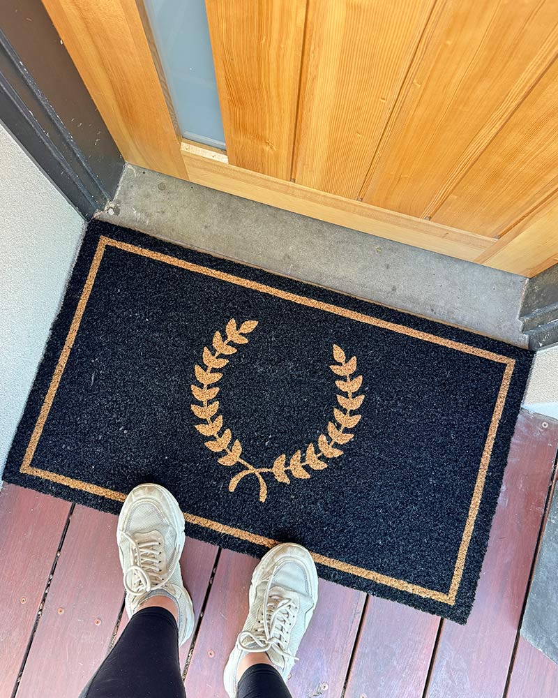 Wreath Doormat - Black Natural Painted